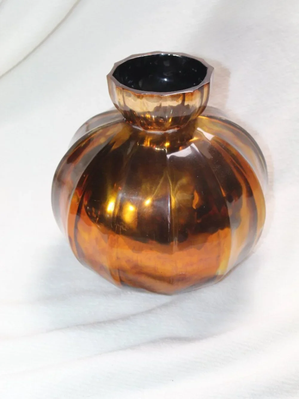 Decorative Faceted Amber Colored Collared Vase 10